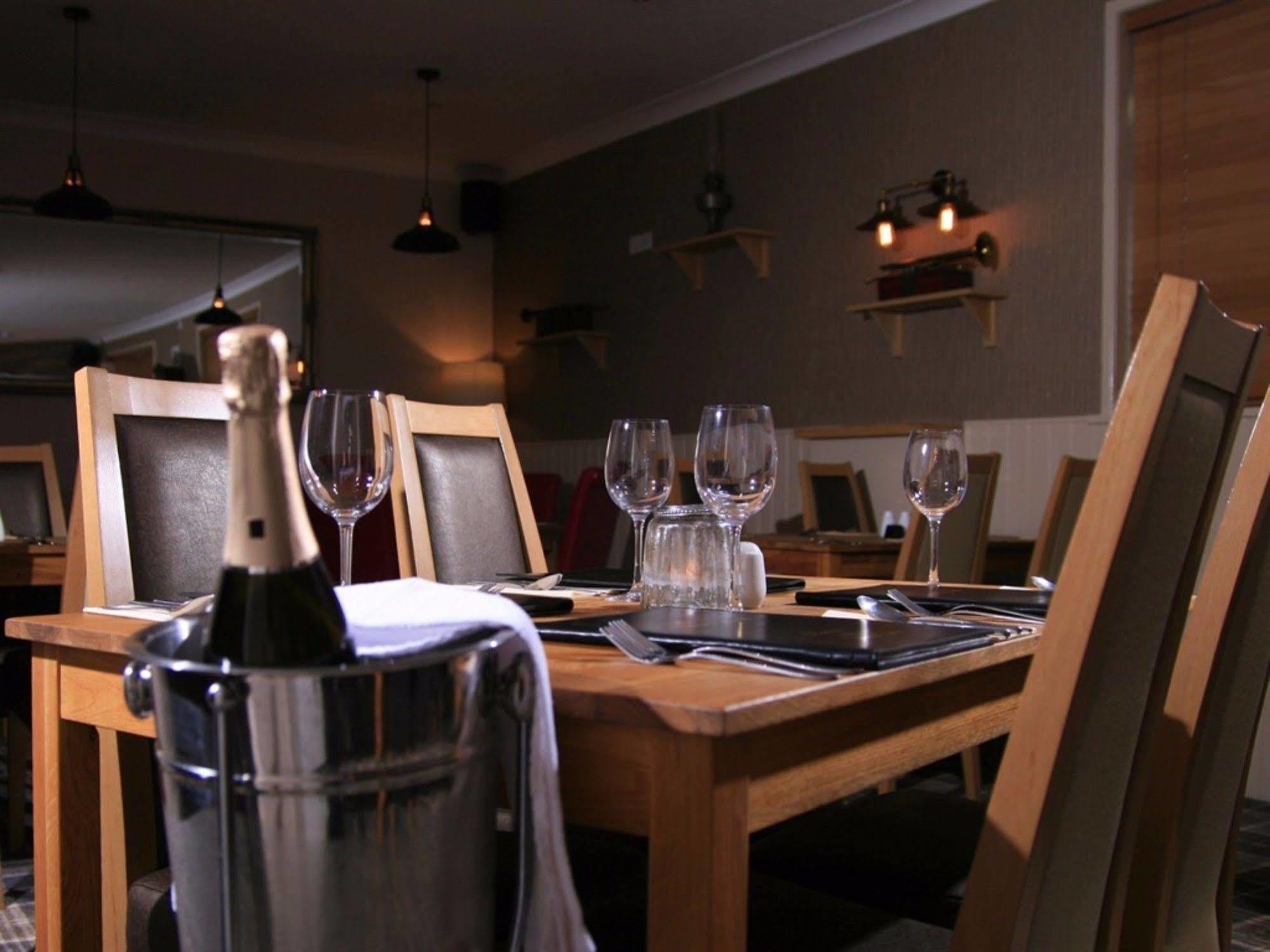 The Townhead Hotel Lockerbie Exterior photo