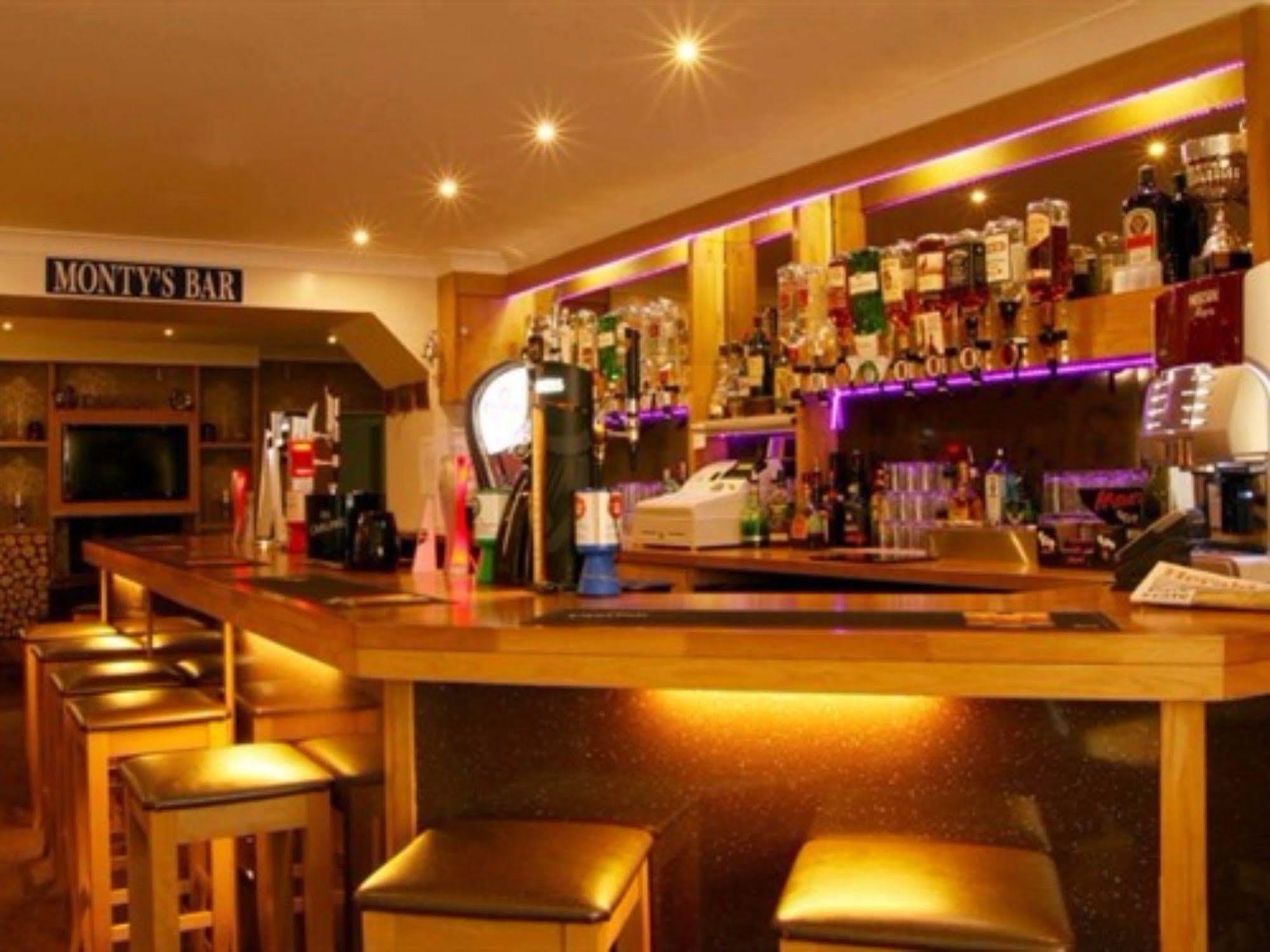 The Townhead Hotel Lockerbie Exterior photo